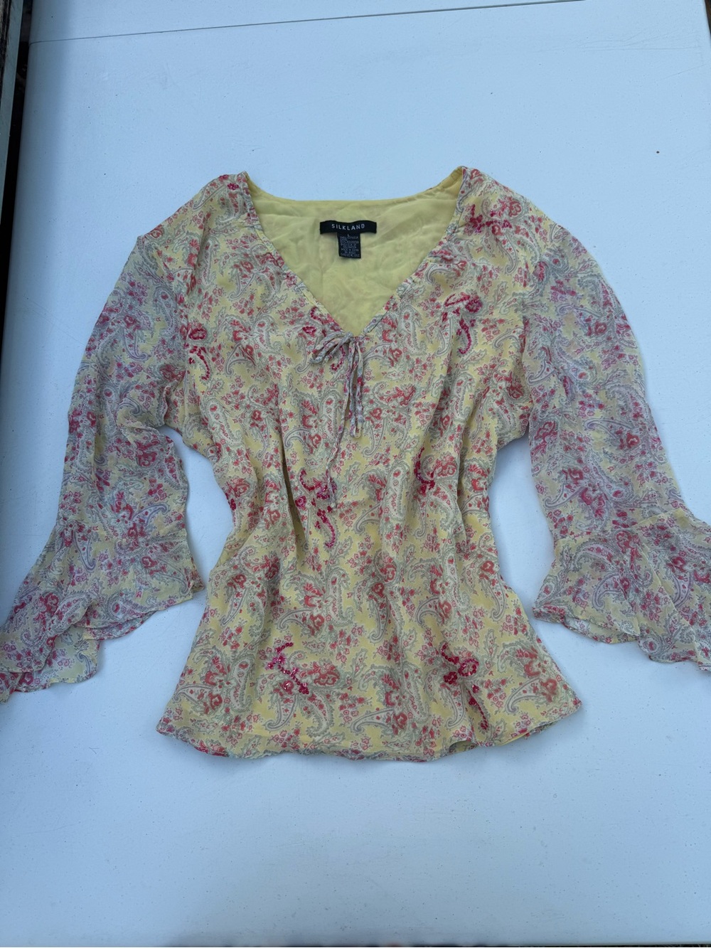 SilkLand Yellow Paisley V-Neck Tie Blouse with Pink Accents